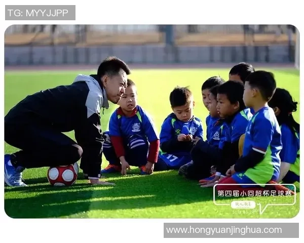 足球电球的魅力与技术解析如何提升你的球场表现与战术理解